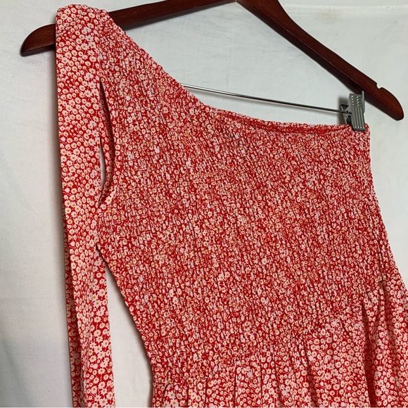 NWT PrettyGarden Red Ditsy Floral One Shoulder Strap Tiered Maxi Dress Sz Small - Picture 4 of 10